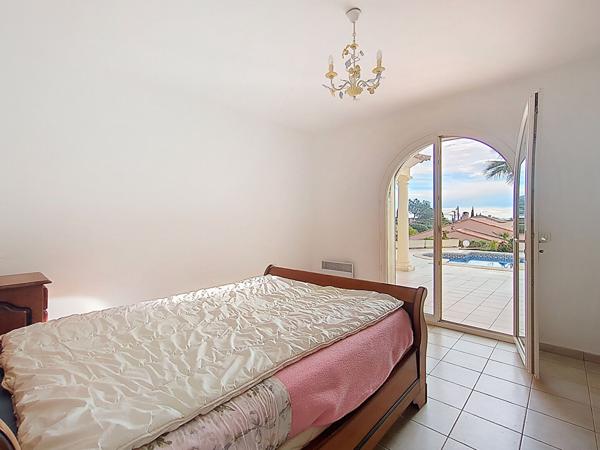 Saint-Aygulf Villa Plain pied piscine garage double