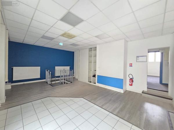 Local commercial à louer à Tours dans l'Indre-et-Loire (37000), ref : 001/2492   
TOURS Centre