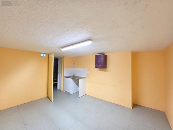 Local commercial à louer à Tours dans l'Indre-et-Loire (37000), ref : 001/2492   
TOURS Centre