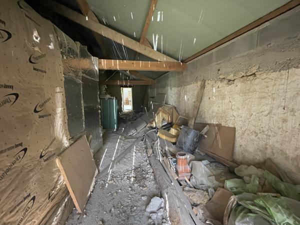 Chasseneuil-du-Poitou (86360) CORPS DE FERME avec Potentiel de 500 m2 habitables A RENOVER AU FUTUROSCOPE !