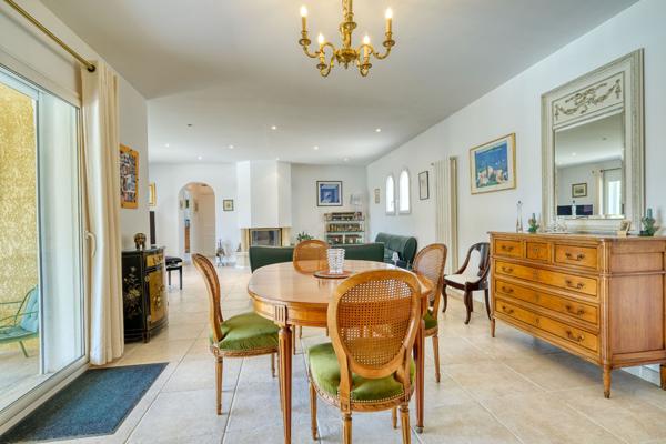 Villa T5 de 170m² avec piscine, garage et terrain de 3 080 m² - Santa Maria Poggio