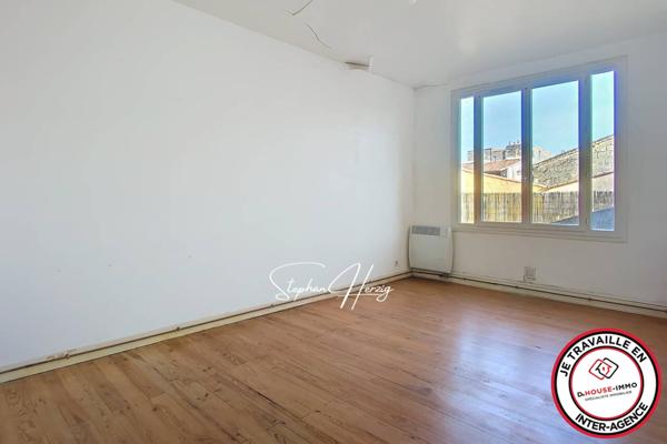 Immeuble à vendre 5 pièces de 300 m²