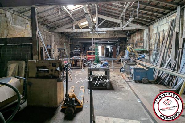 Immeuble à vendre 5 pièces de 300 m²