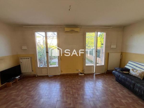 Maison 1974 saine, 3 ch., jardin double et garage