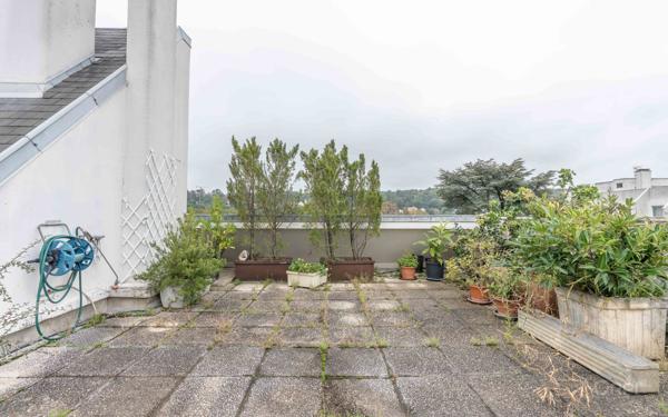 Appartement à vendre    4 pièces • 127,77 m2 La Varenne - Saint-Maur-des-Fossés