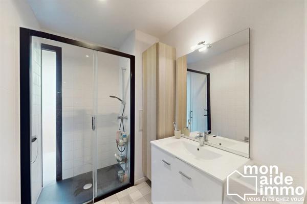 Appartement T3  de 67m² avec balcon et parking - BORDEAUX Gallin