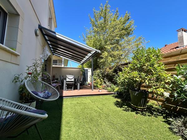 Bruges Centre Maison moderne avec garage