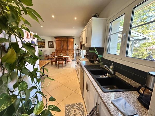 Bruges Centre Maison moderne avec garage