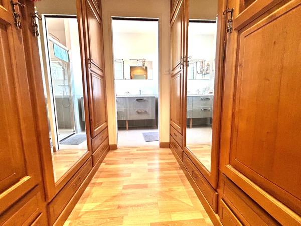 Bruges Centre Maison moderne avec garage