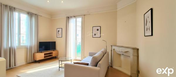 Rare en centre-ville – 3P, 81,35 m², petite copropriété, charges 56 €/mois