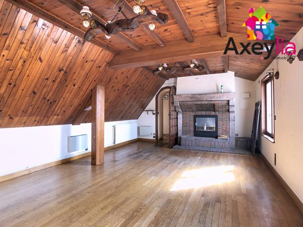 Perrigny-sur-Loire (71160) Maison familiale de caractère