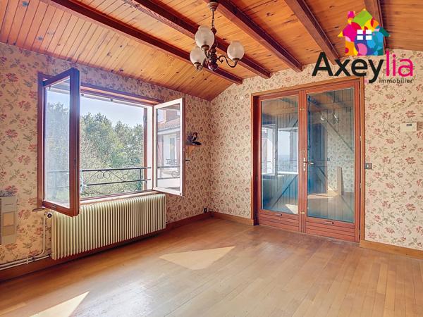 Perrigny-sur-Loire (71160) Maison familiale de caractère