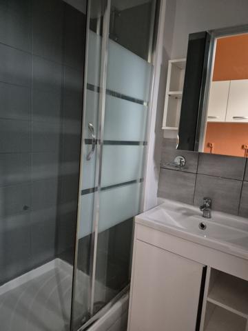 Maison
         3 pièces
        - 60 m² 137 000 € *