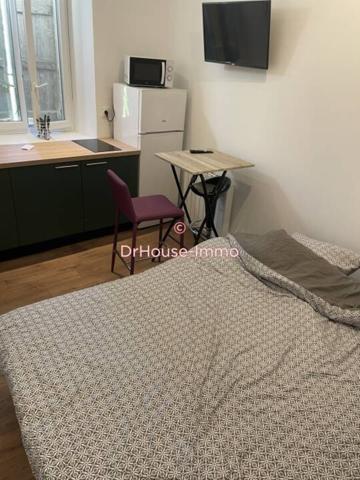 Immeuble à vendre 8 pièces de 270 m²