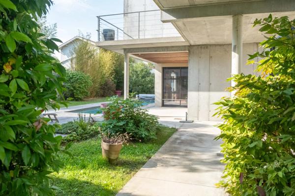 Grande maison d'architecte à 10mn à vélo du centre-ville de La Rochelle