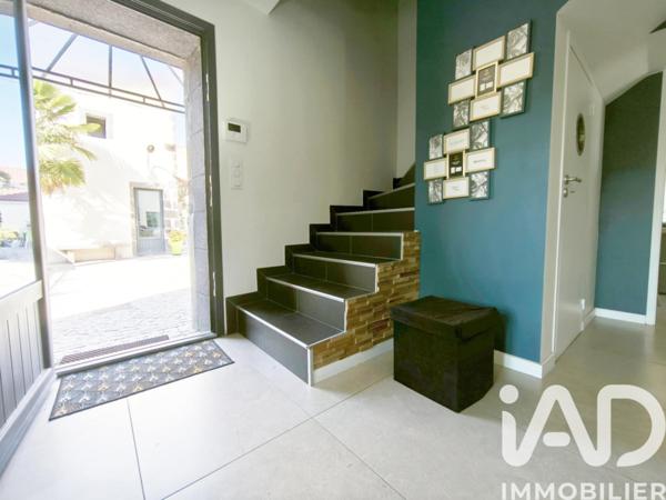 Maison à vendre 10 pièces 300 m² Saint-Beauzire