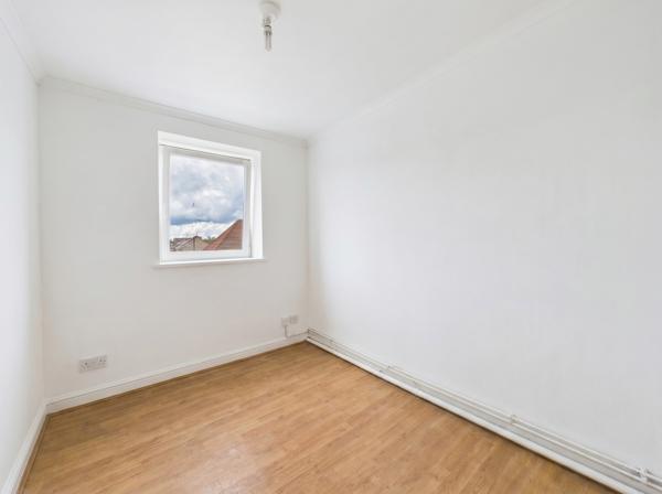 Immeuble
        
        - 127 m² 207 500 € *