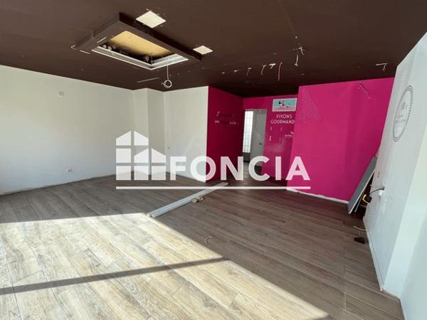 Location Local commercial 2 pièces 38 m² - 1/3 RUE DE L'ARCADE Mennecy 91540