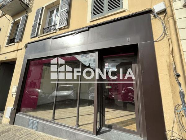 Location Local commercial 2 pièces 38 m² - 1/3 RUE DE L'ARCADE Mennecy 91540