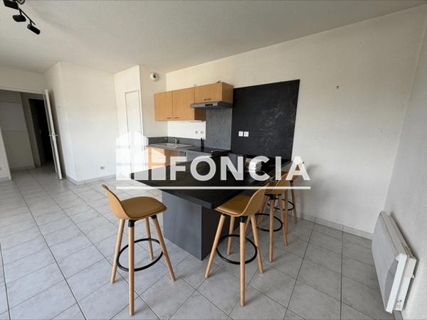 Location Appartement 2 pièces 49.56 m² - 138 RUE HENRI VENIARD St Georges Des Groseillers 61100