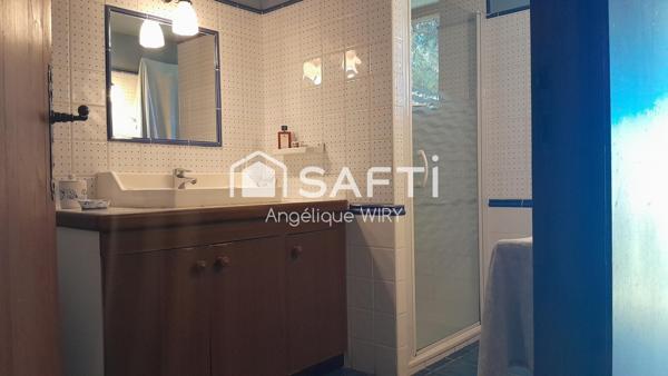 Description de cette maison de 278 m² avec piscine et terrain de plus de 7000 m²