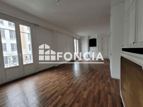 Location Appartement 3 pièces 76.8 m² - 160 GRANDE RUE C.DE GAULLE Nogent Sur Marne 94130