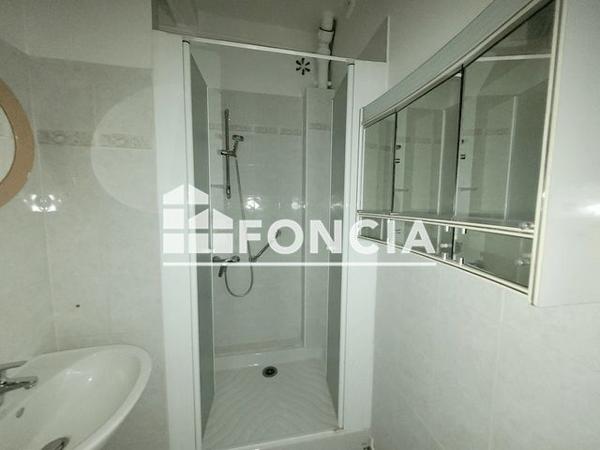 Location Appartement 3 pièces 76.8 m² - 160 GRANDE RUE C.DE GAULLE Nogent Sur Marne 94130