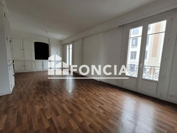 Location Appartement 3 pièces 76.8 m² - 160 GRANDE RUE C.DE GAULLE Nogent Sur Marne 94130