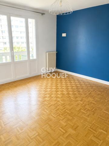 CALUIRE-ET-CUIRE - Grand T4 location nue - avec balcon, loggia et cave
