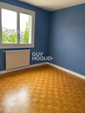 CALUIRE-ET-CUIRE - Grand T4 location nue - avec balcon, loggia et cave