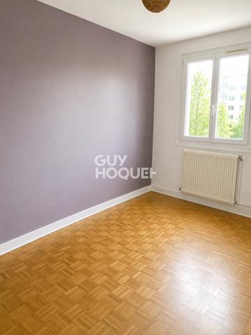 CALUIRE-ET-CUIRE - Grand T4 location nue - avec balcon, loggia et cave