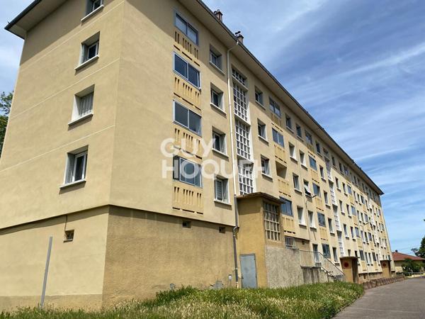CALUIRE-ET-CUIRE - Grand T4 location nue - avec balcon, loggia et cave