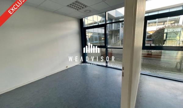 À LOUER : LOCAL COMMERCIAL OU BUREAUX D'ENVIRON 106 M²