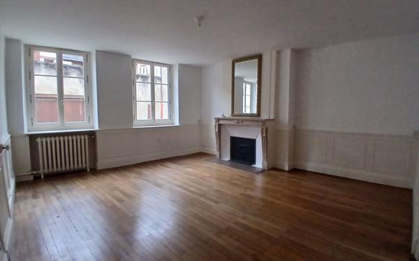 Maison à vendre    5 pièces • 137 m2 Bourges