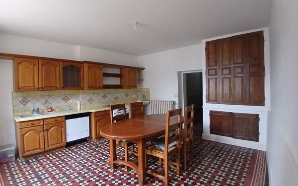 Maison à vendre    5 pièces • 137 m2 Bourges