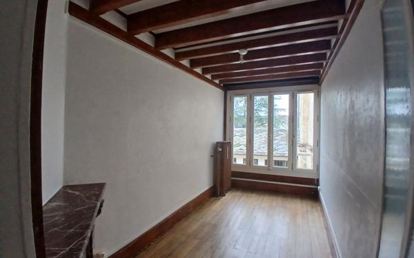 Maison à vendre    5 pièces • 137 m2 Bourges