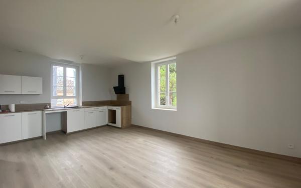 Appartement à louer    4 pièces •  Saint-Vincent