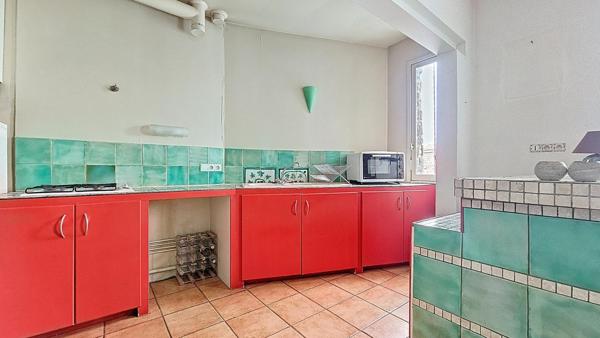 APPARTEMENT 3 PIECES 73M² AVEC 70M² DE COMBLES