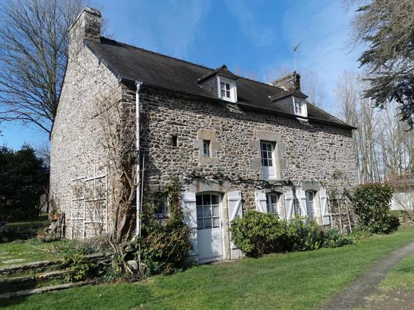Maison en pierres avec terrain proche Dinan