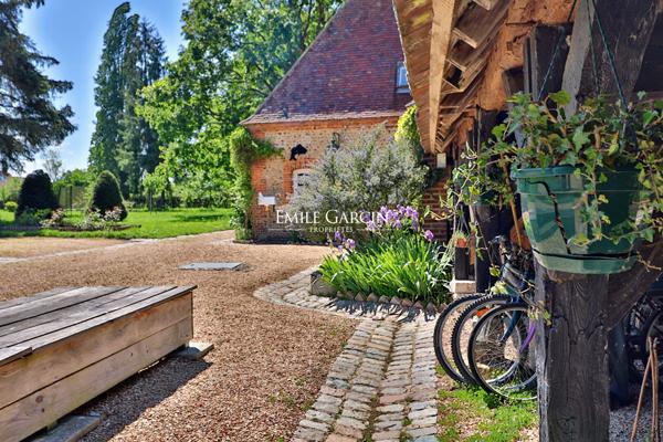 A vendre, proche de Verneuil-sur-Avre, moulin du 18ème siècle et son parc de 5 hectares