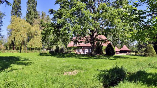 A vendre, proche de Verneuil-sur-Avre, moulin du 18ème siècle et son parc de 5 hectares