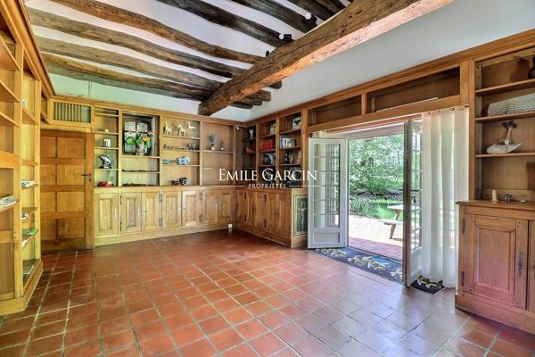 A vendre, proche de Verneuil-sur-Avre, moulin du 18ème siècle et son parc de 5 hectares