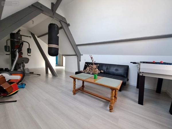 Maison à vendre à Bouchamps-lès-Craon en Mayenne (53800), ref : 076/2712-HUE