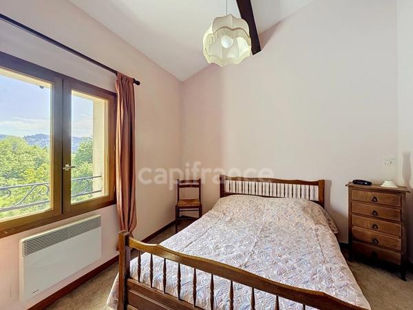 Maison à vendre 6 pièces -Saint Jean du Gard, terrain environ 2870 m2, belle vue .