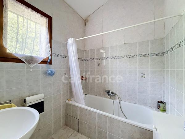 Maison à vendre 6 pièces -Saint Jean du Gard, terrain environ 2870 m2, belle vue .