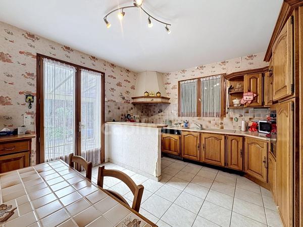 Maison à vendre 6 pièces -Saint Jean du Gard, terrain environ 2870 m2, belle vue .