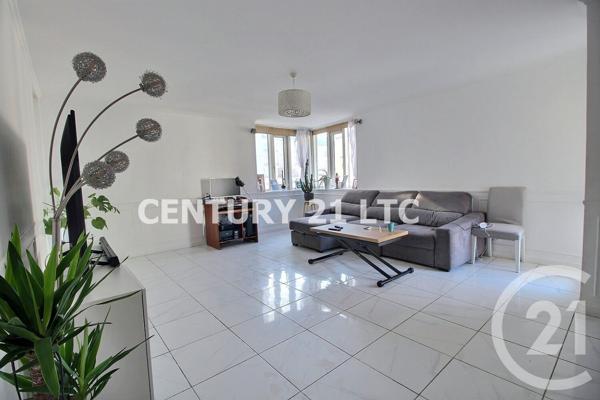 Appartement F4 à vendre  4 pièces - 95,26 m2 CHARENTON LE PONT - 94