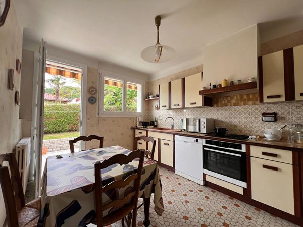 Maison à vendre à Anglet - Quartier calme et résidentiel 