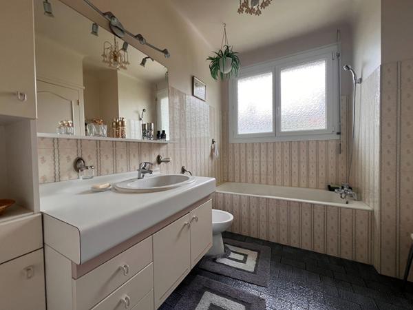 Maison à vendre à Anglet - Quartier calme et résidentiel 