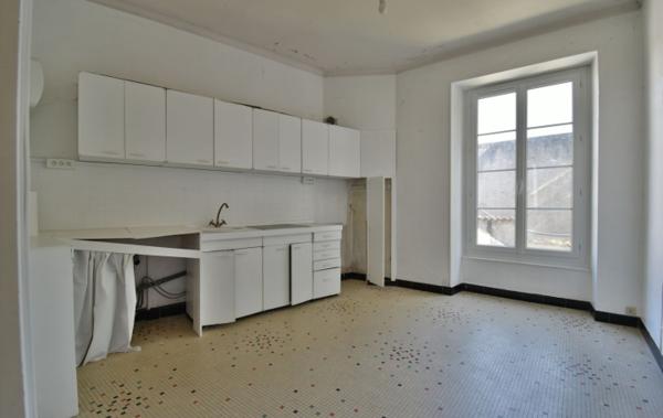 Vente Immeuble REF : BLEUET à rénover Cholet